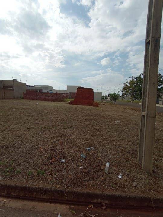 Terreno à venda em Jardim das Nacoes, Paranavaí - PR