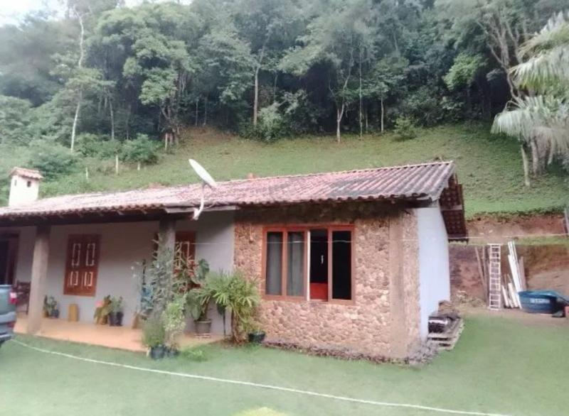 Chácara/Sítio à venda em Araras, Petrópolis - RJ