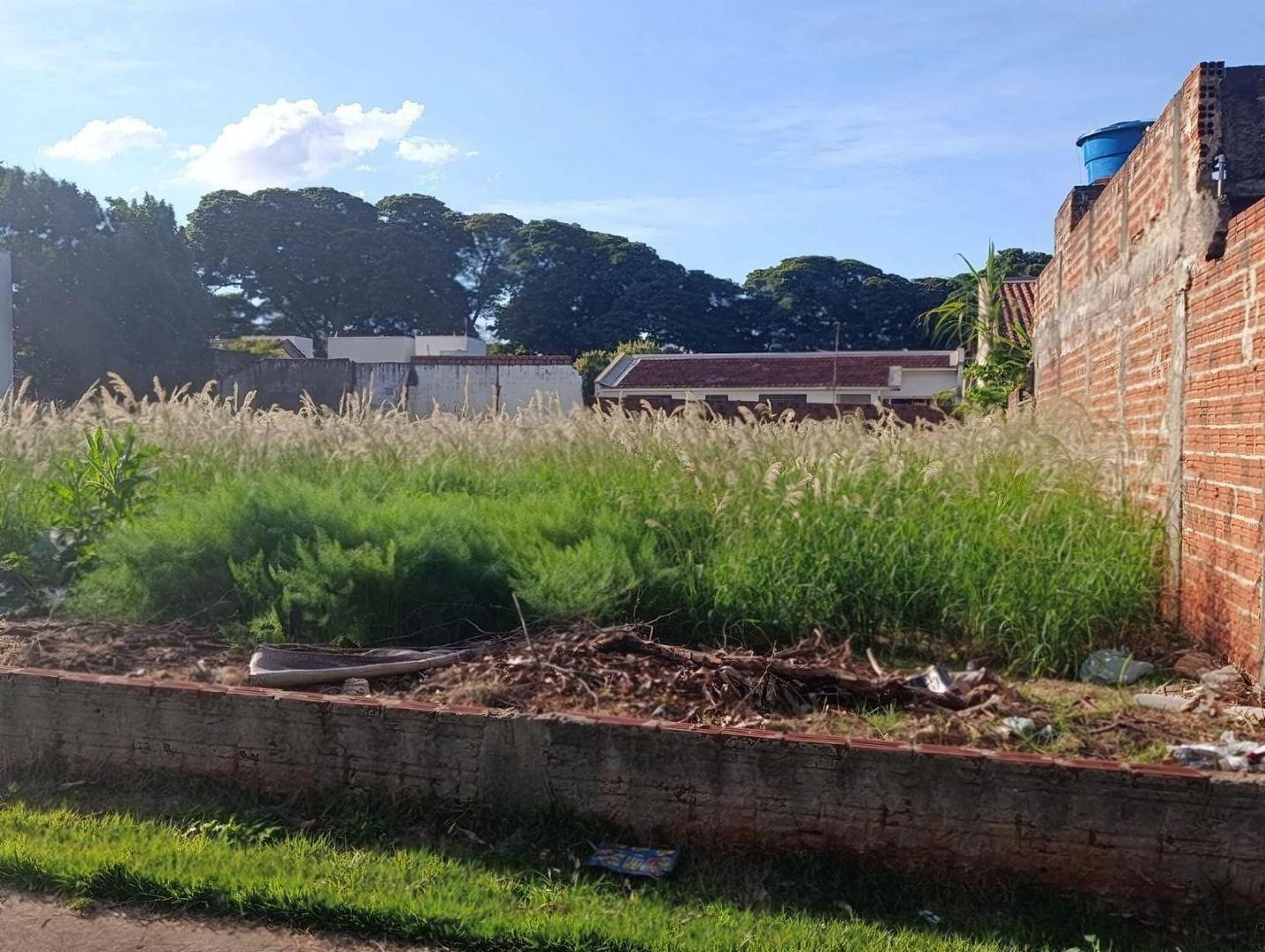 Terreno à venda em Jardim Alvorada, Maringá - PR