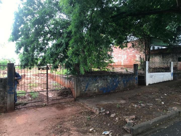 Terreno à venda em Zona 07, Maringá - PR