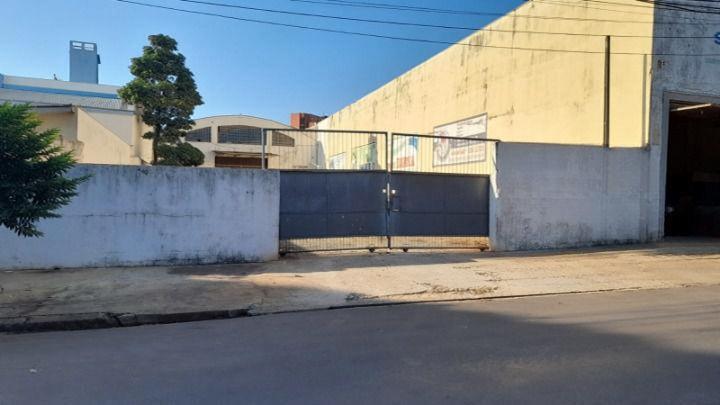 Terreno à venda em Zona 04, Maringá - PR