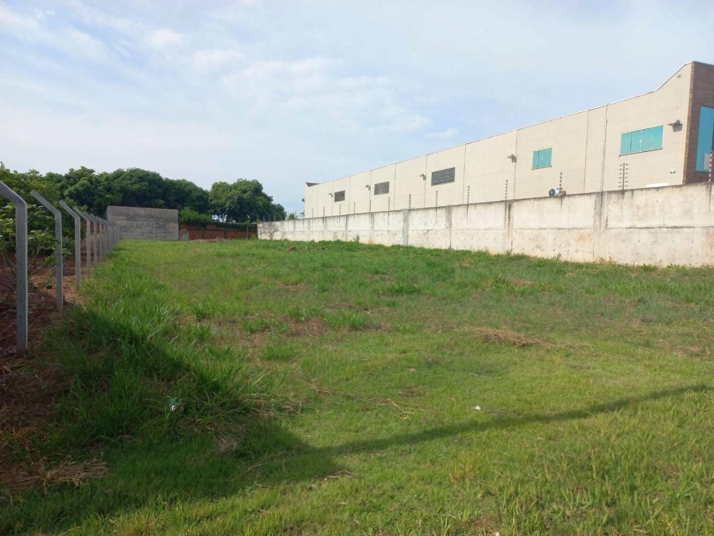 Terreno à venda em Jardim Andrade, Maringá - PR