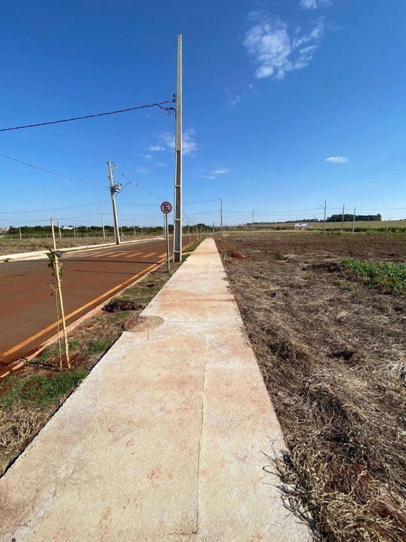 Terreno à venda em Centro, Campo Mourão - PR