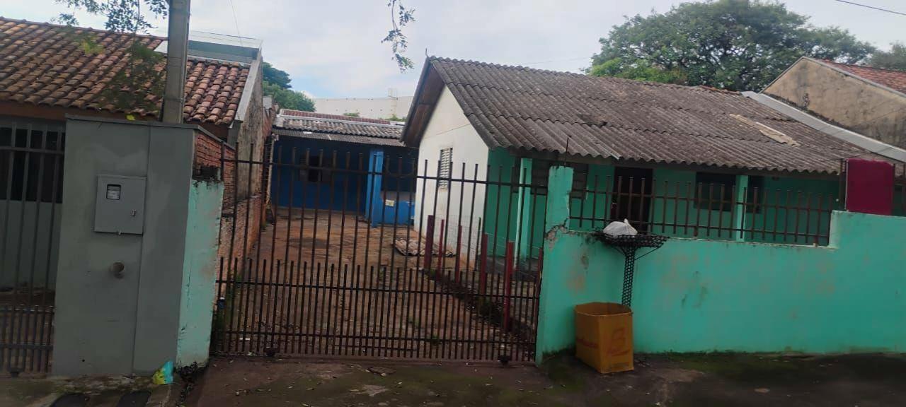 Terreno à venda em Conjunto Habitacional Requiao, Maringá - PR