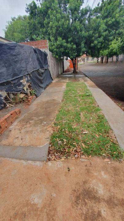 Terreno à venda em Loteamento Madrid, Maringá - PR