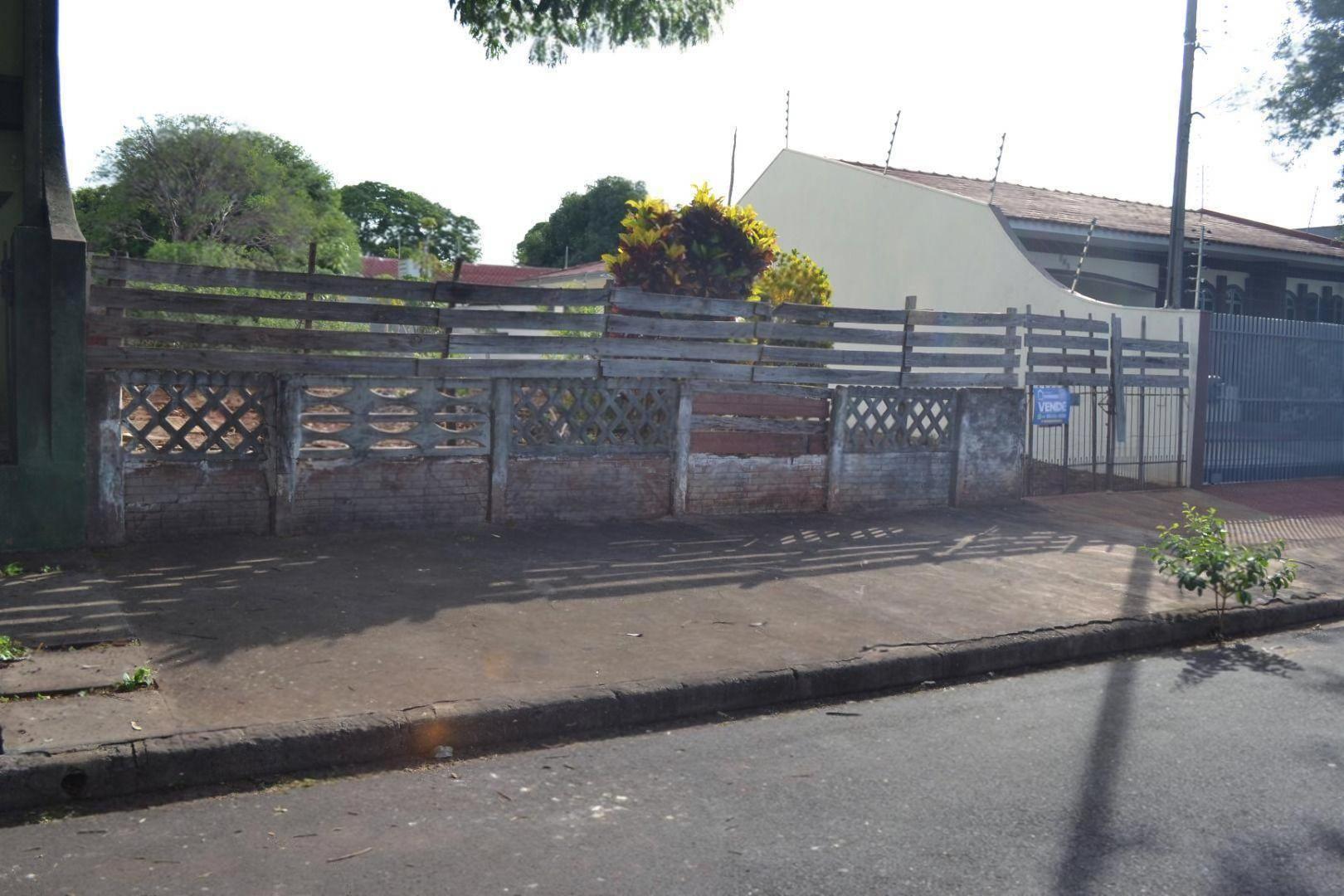 Terreno à venda em Jardim Alvorada, Maringá - PR