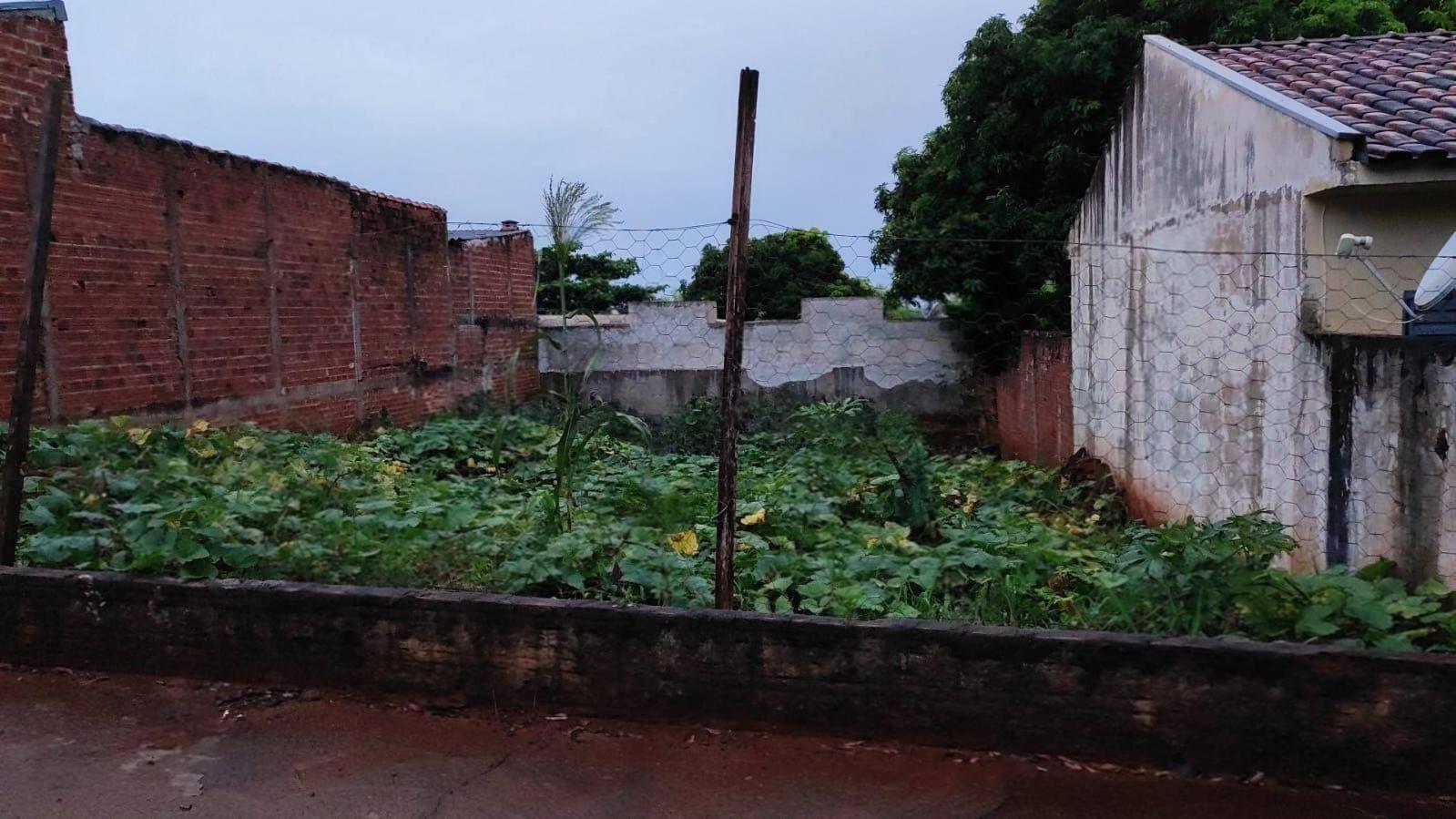 Terreno à venda em Jardim Olímpico, Maringá - PR