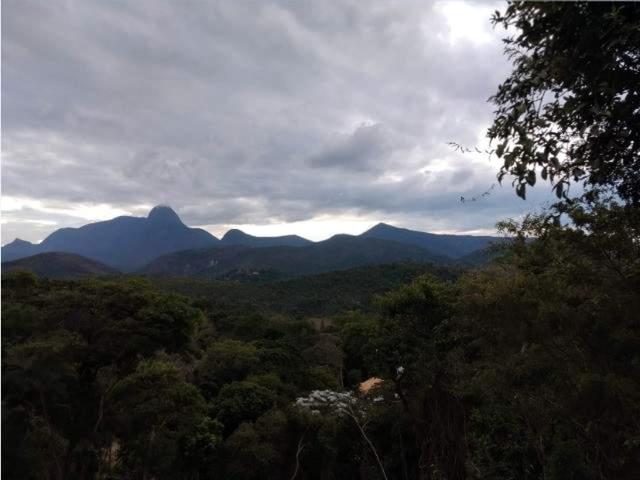 Terreno à venda em Cascata do Imbuí, Petrópolis - RJ