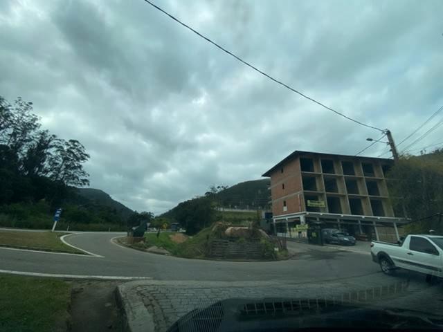 Terreno à venda em Cascata do Imbuí, Petrópolis - RJ