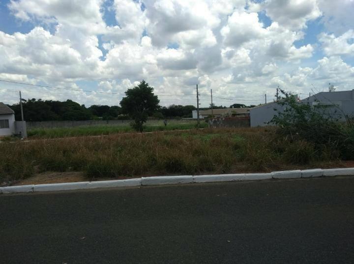 Terreno à venda em Distrito Sumaré (Sumaré), Paranavaí - PR
