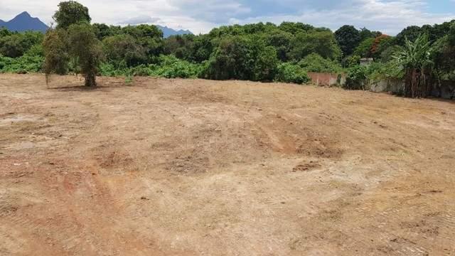 Terreno à venda em Centro, Duque de Caxias - RJ