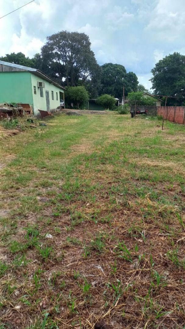 Terreno à venda em Zona 06, Maringá - PR
