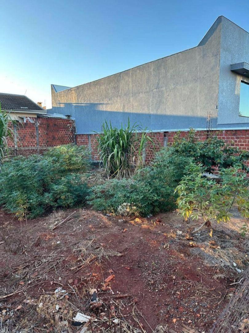Terreno à venda em Jardim Licce, Maringá - PR