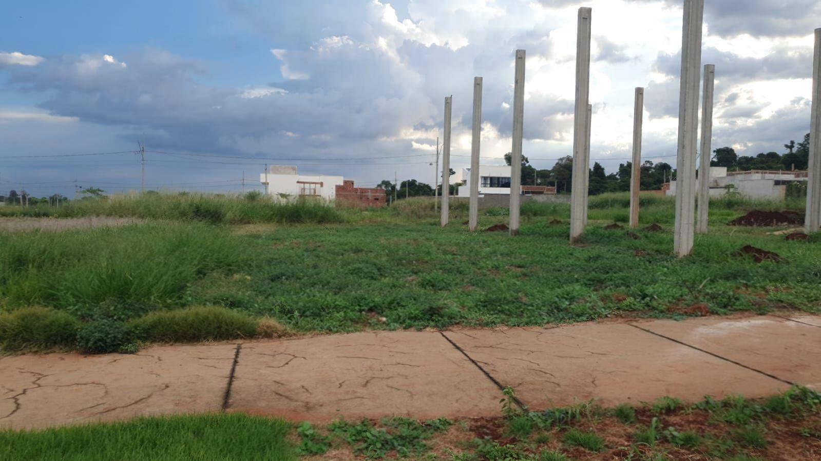 Terreno à venda em Conjunto Habitacional Joao de Barro Thais, Maringá - PR