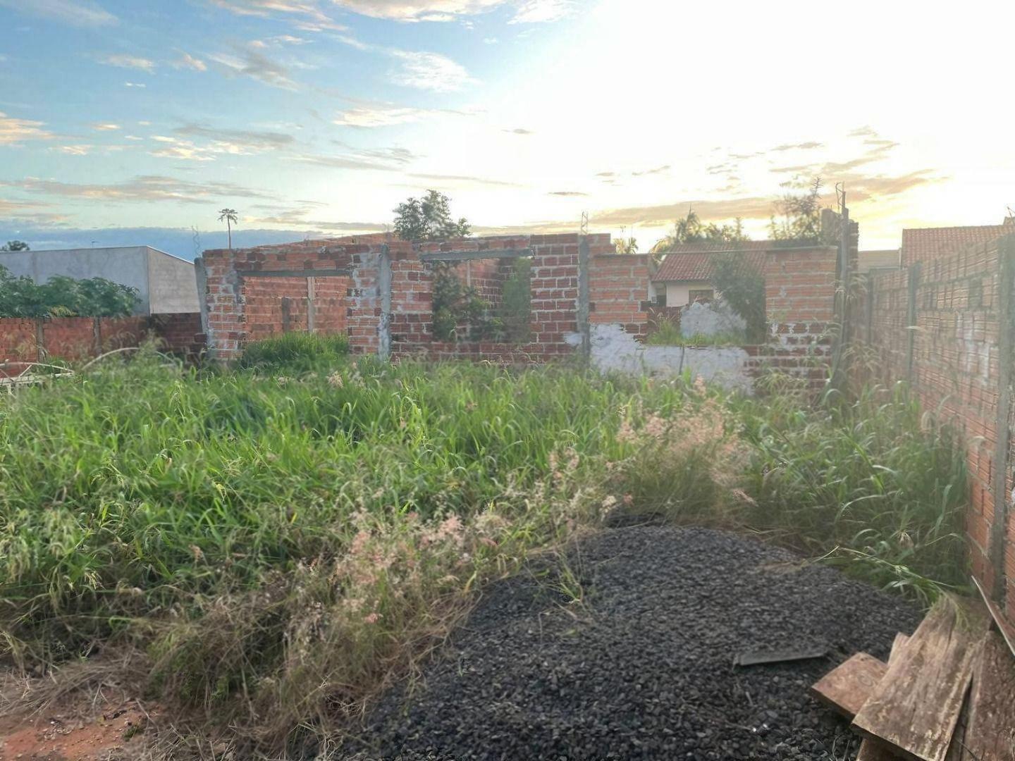 Terreno à venda em Jardim Licce, Maringá - PR