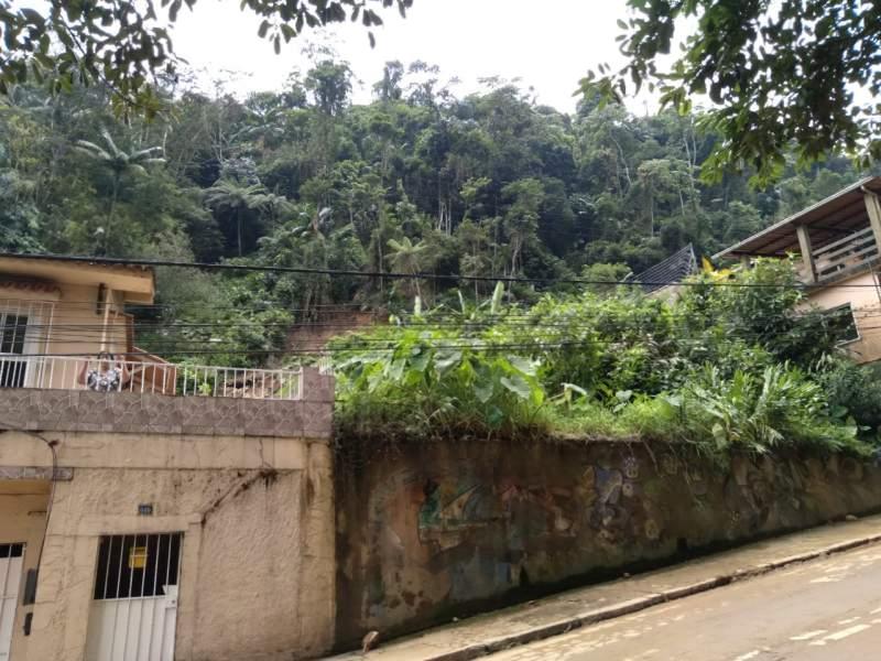 Terreno à venda em Castelânea, Petrópolis - RJ