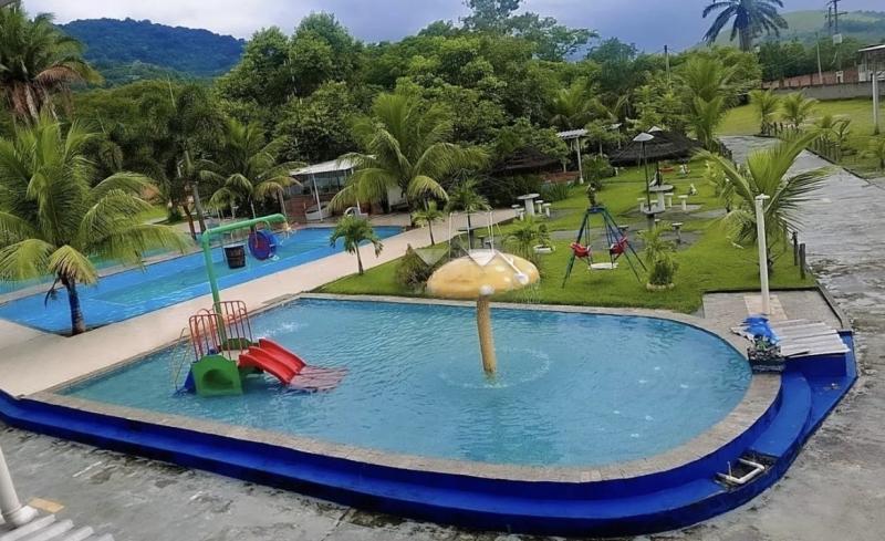 Chácara/Sítio à venda em Jardim Cachoeiras, Nova Iguaçu - RJ