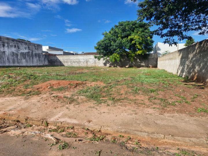 Terreno à venda em Centro, Nova Esperança - PR