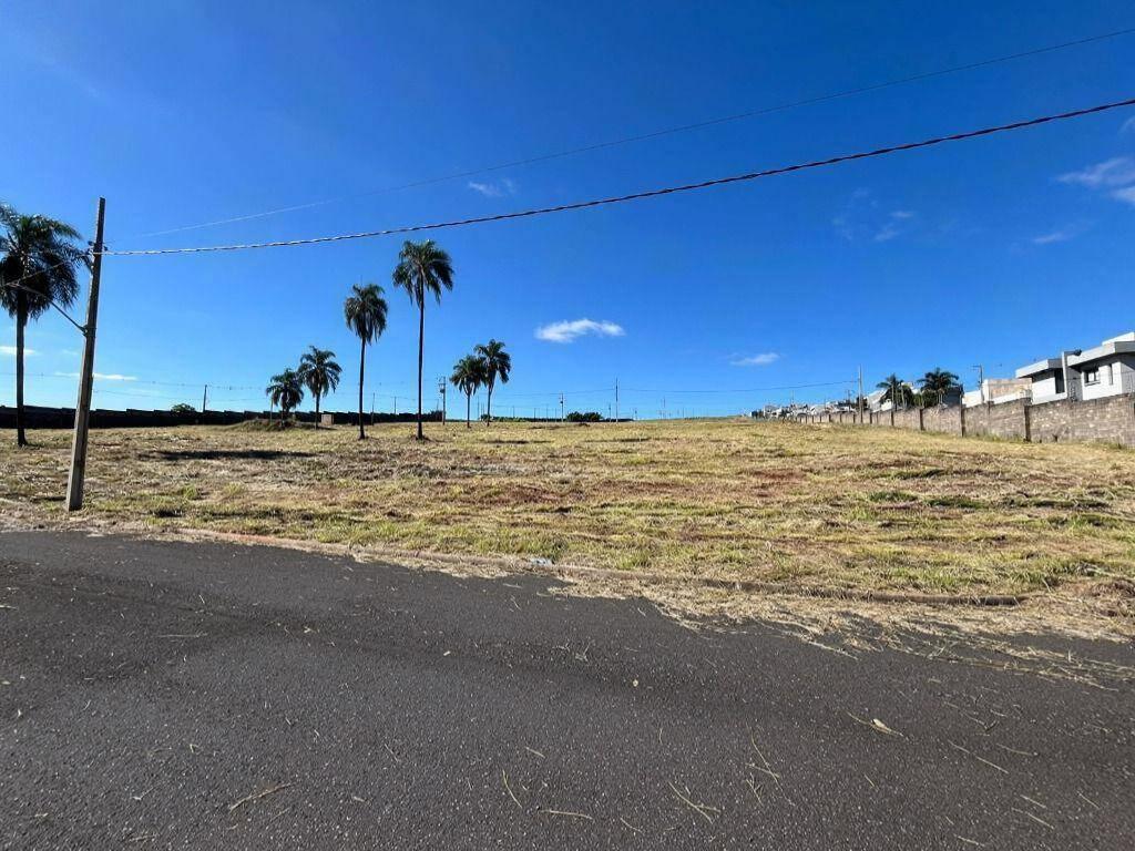 Terreno à venda em Conjunto Residencial João de Barro Cidade Canção, Maringá - PR