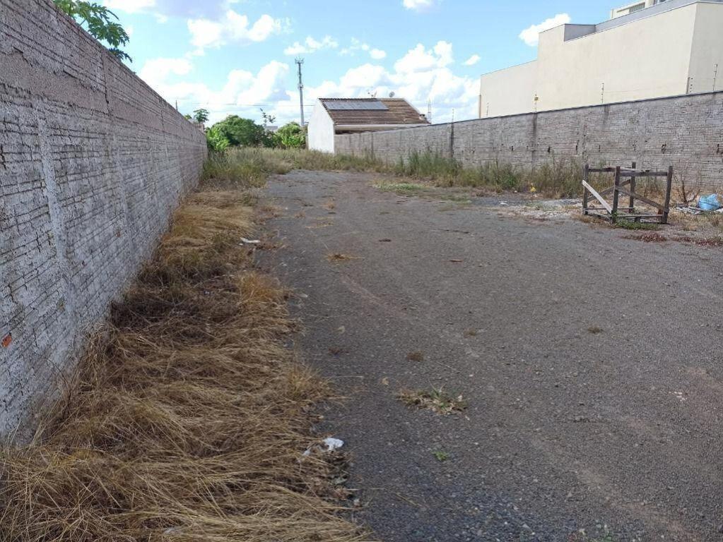 Terreno à venda em Jardim Copacabana, Maringá - PR