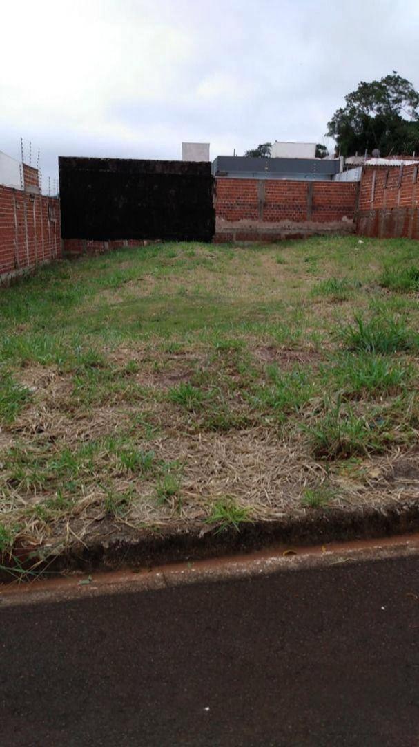 Terreno à venda em Jardim Espanha, Maringá - PR