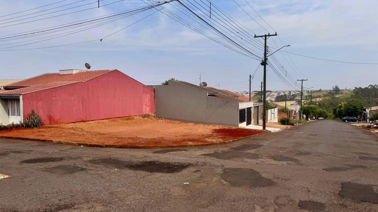 Terreno à venda em Jardim Planalto, Arapongas - PR