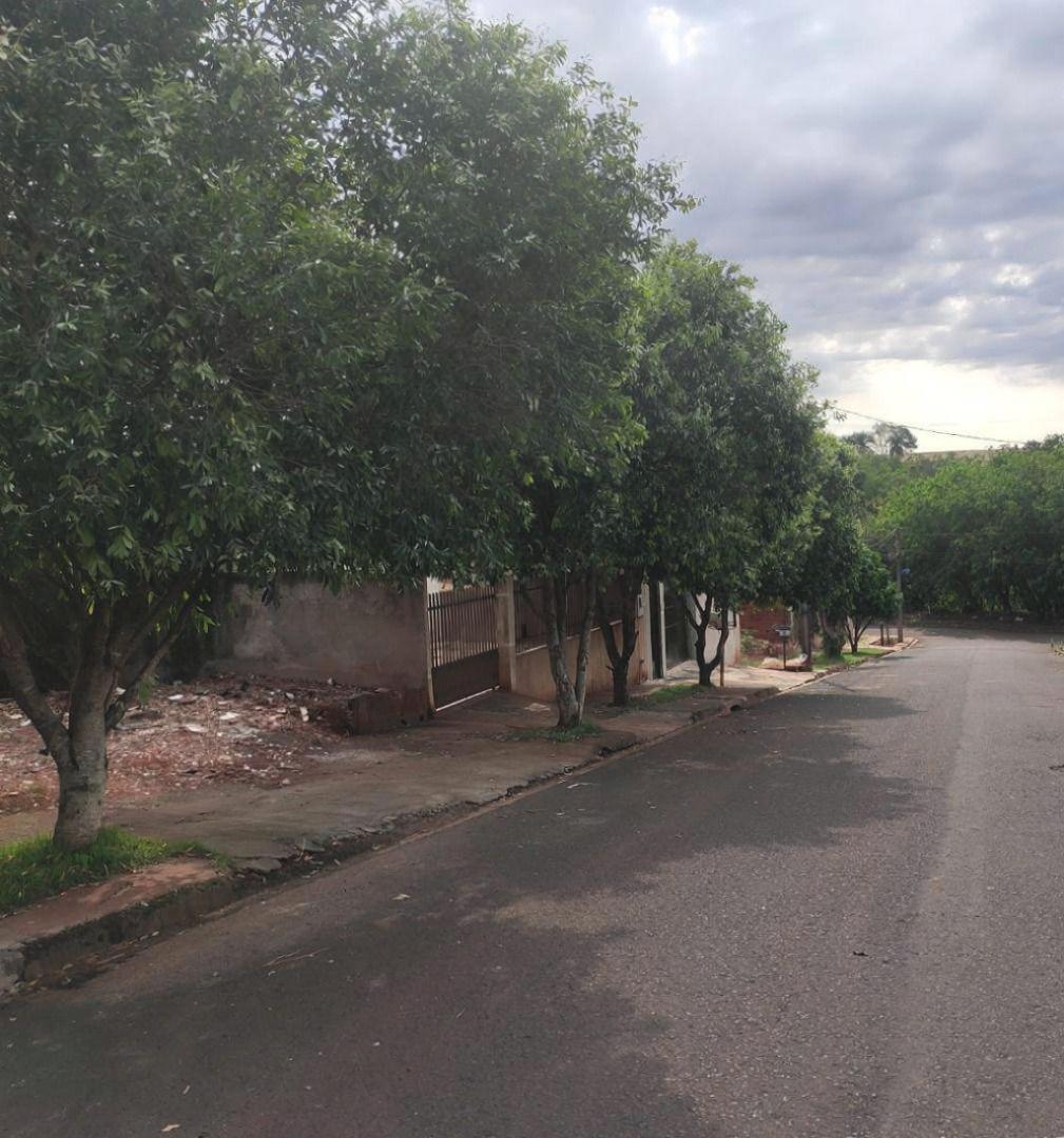 Terreno à venda em Portal Das Torres, Maringá - PR