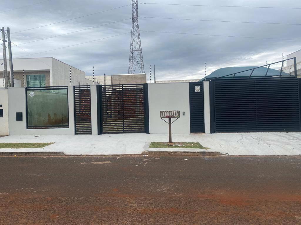 Terreno à venda em Jardim Oriental, Maringá - PR
