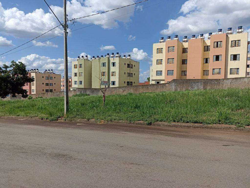 Terreno à venda em Jardim Três Lagoas, Maringá - PR