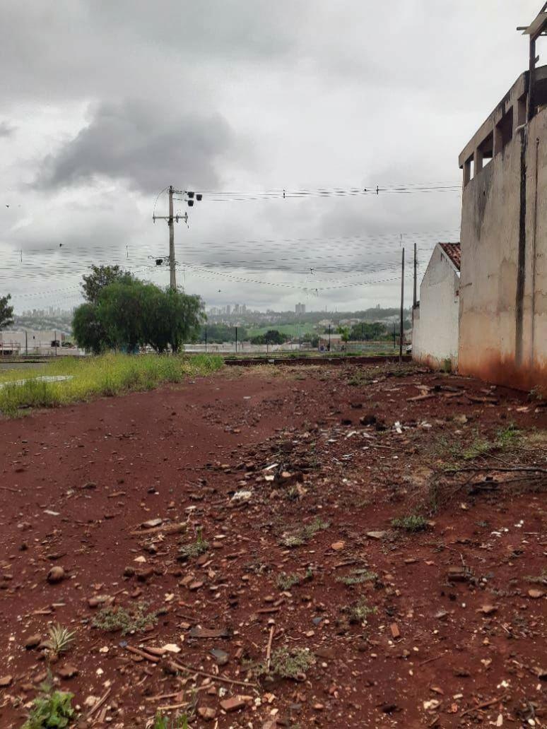 Terreno à venda em Jardim Olímpico, Maringá - PR