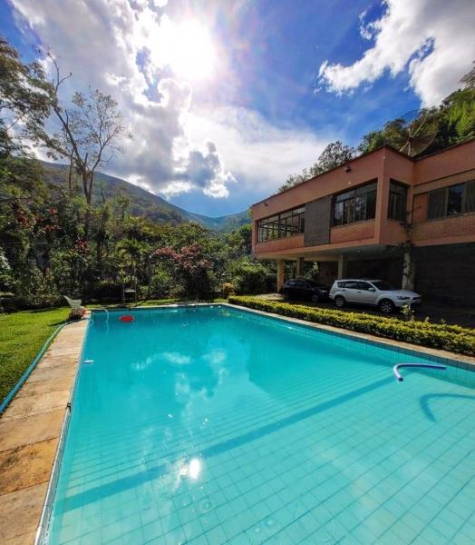 Chácara/Sítio à venda em Itaipava, Petrópolis - RJ